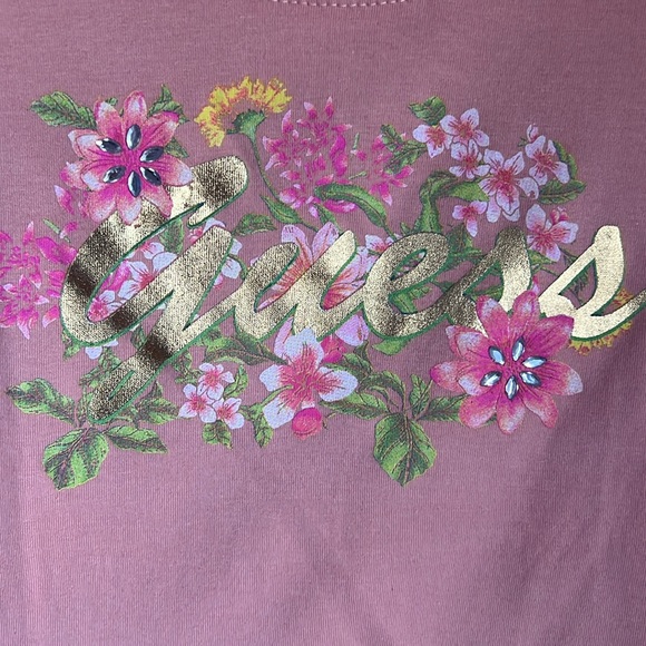 GUESS - Picture 3 of 4